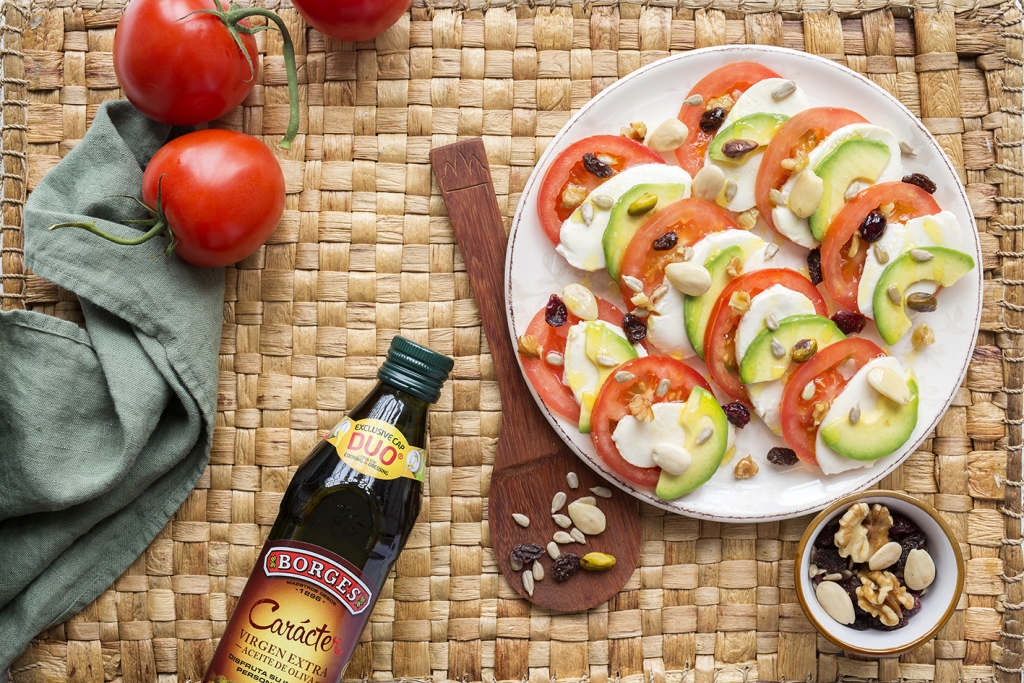 Tomato salad with mozarella and avocado