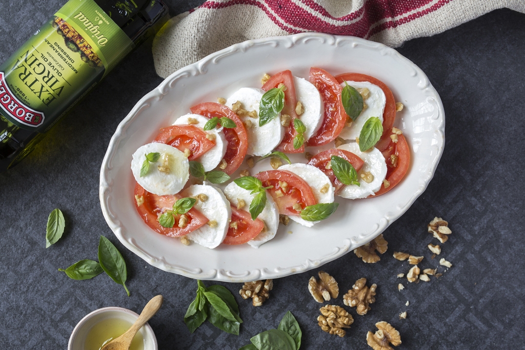An Italian caprese salad with tomato and mozzarella