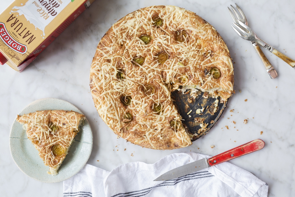 Leek pie with cheese cooked with Borges rice and almond drink