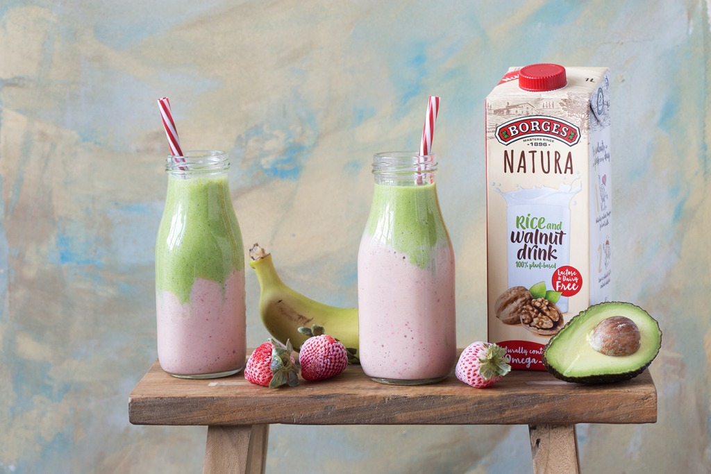 Smoothie bicolor con bebida vegetal