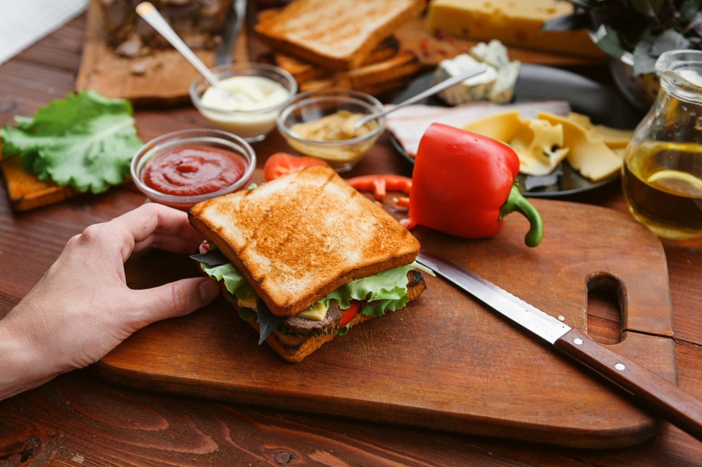 Borges - chicken and vegetable sandwich
