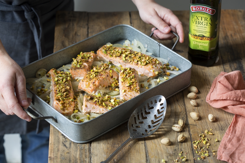 Borges - salmon with pistachios