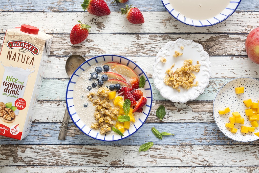 Borges - fruit salad with walnut drink