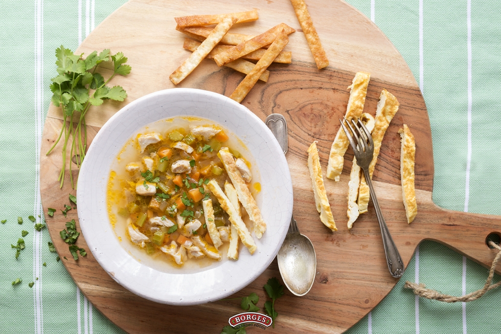 Borges - Sopa de pollo y tortilla