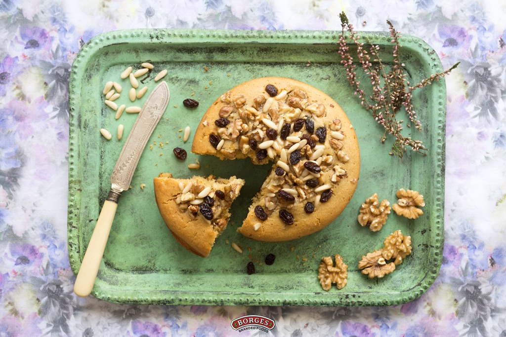 Borges - Borges - Yogurt and nuts sponge cake