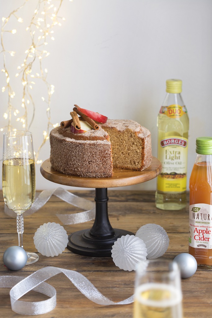 Apple cider cake