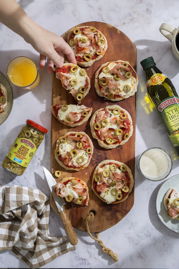 Mini pizzas for breakfast