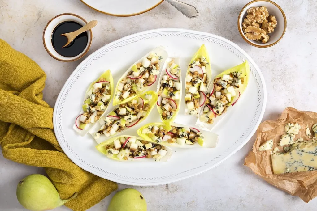 Chicory leaves stuffed with cheese salad