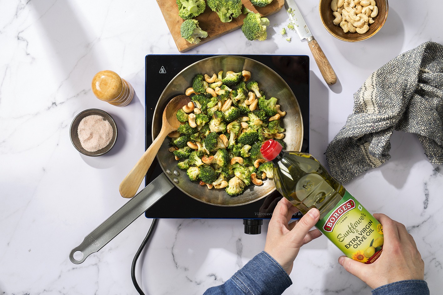 Broccoli with cashews