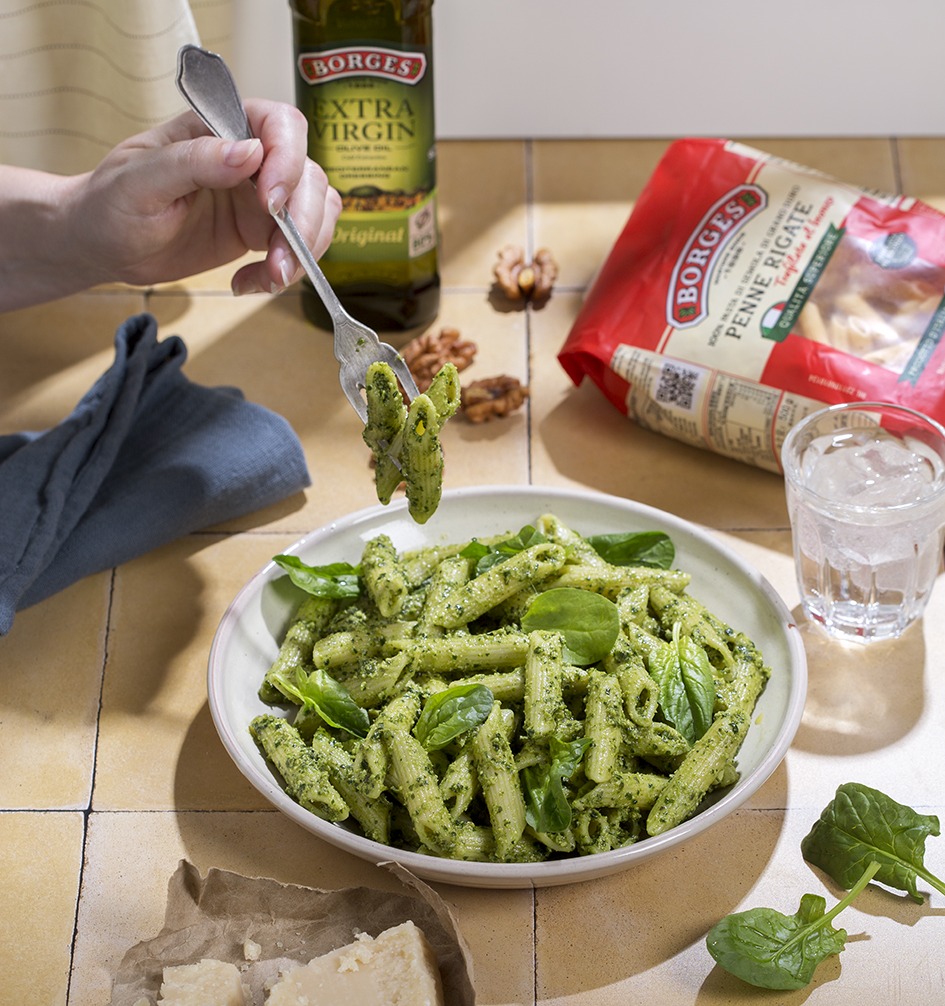 Pasta with Spinach Pesto