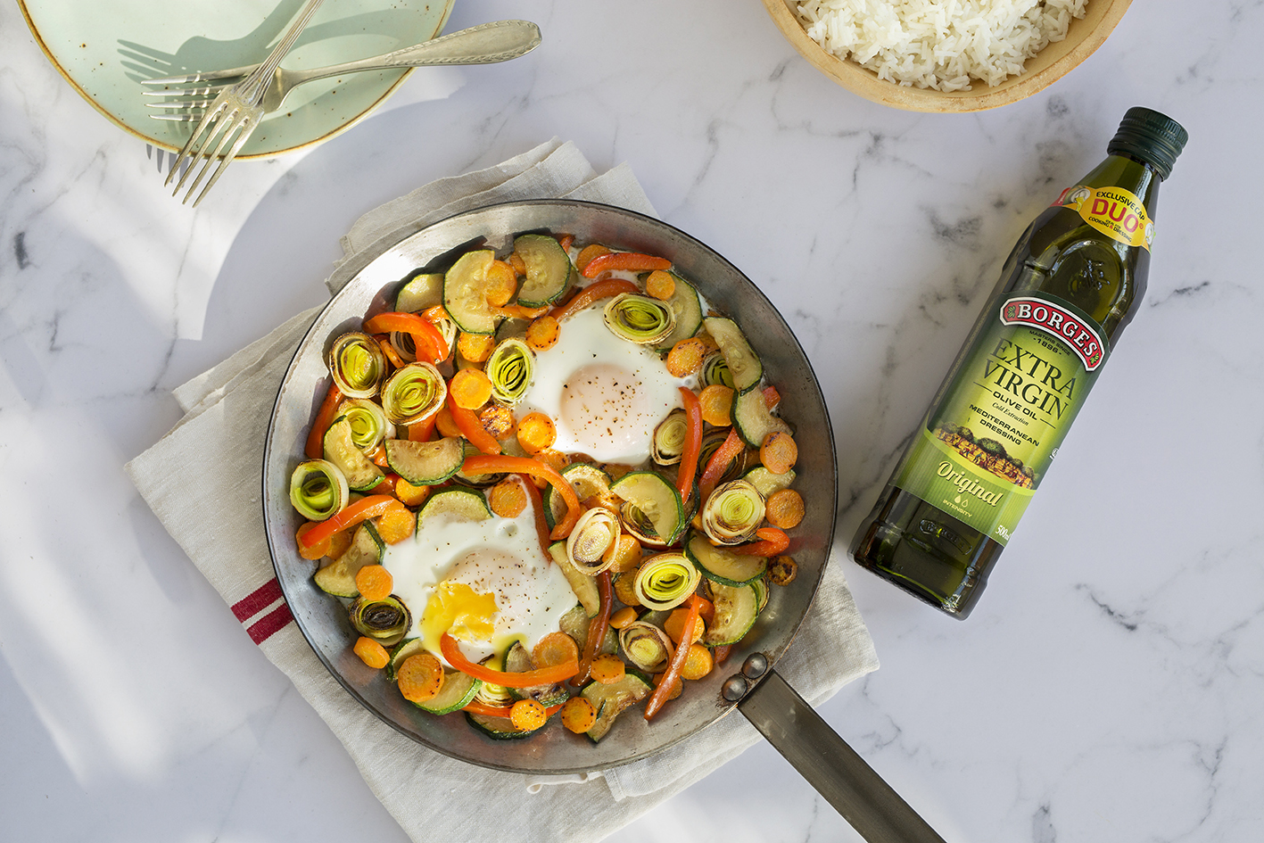 Vegetable with egg stir fry recipe served in a pan